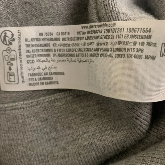 Abercrombie & Fitch Lux Soft Heavy Knit Gray Cardigan Jacket with Gold Buttons L - Picture 15 of 16